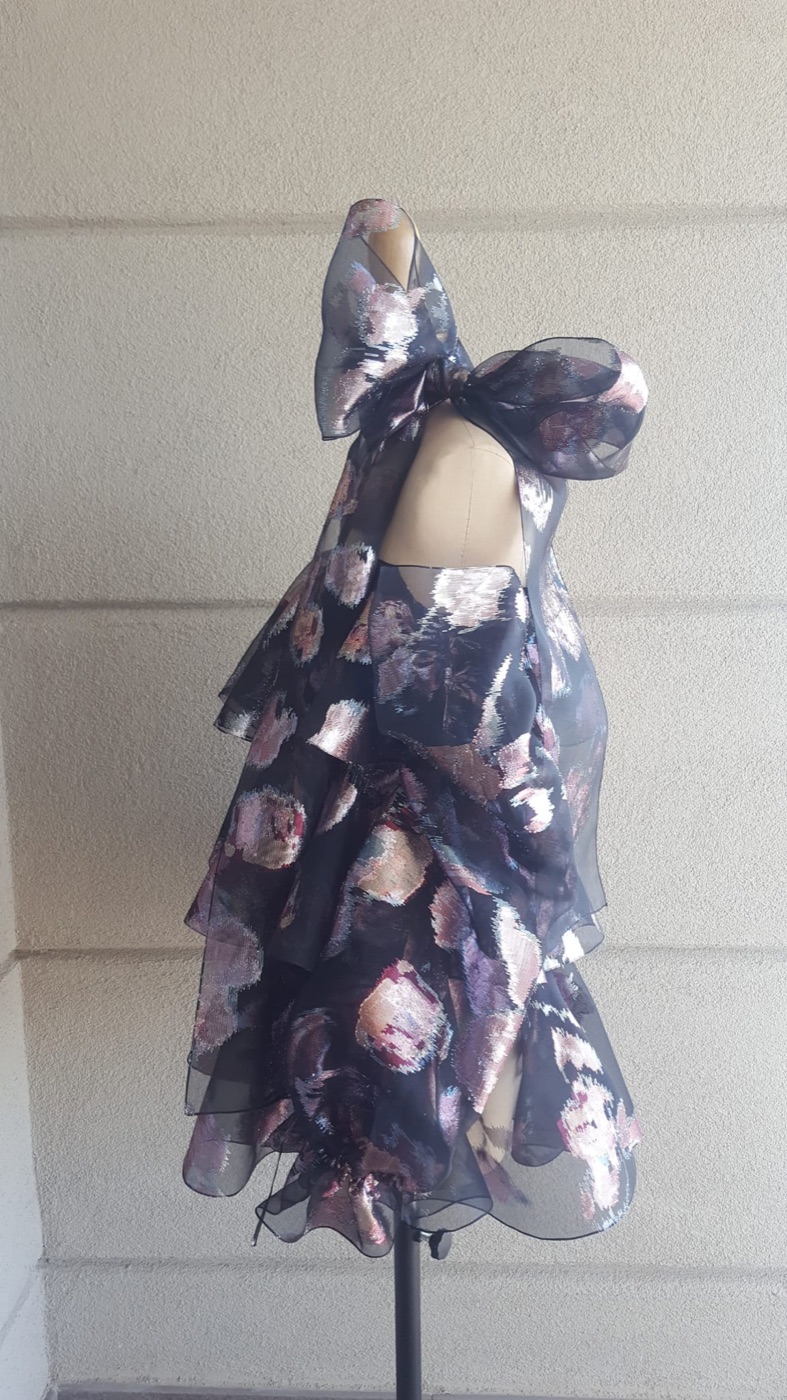 Finished dress, profile