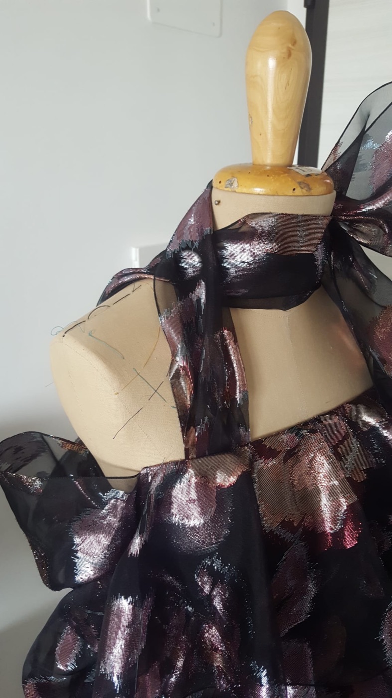 Neck tie and shoulder detail